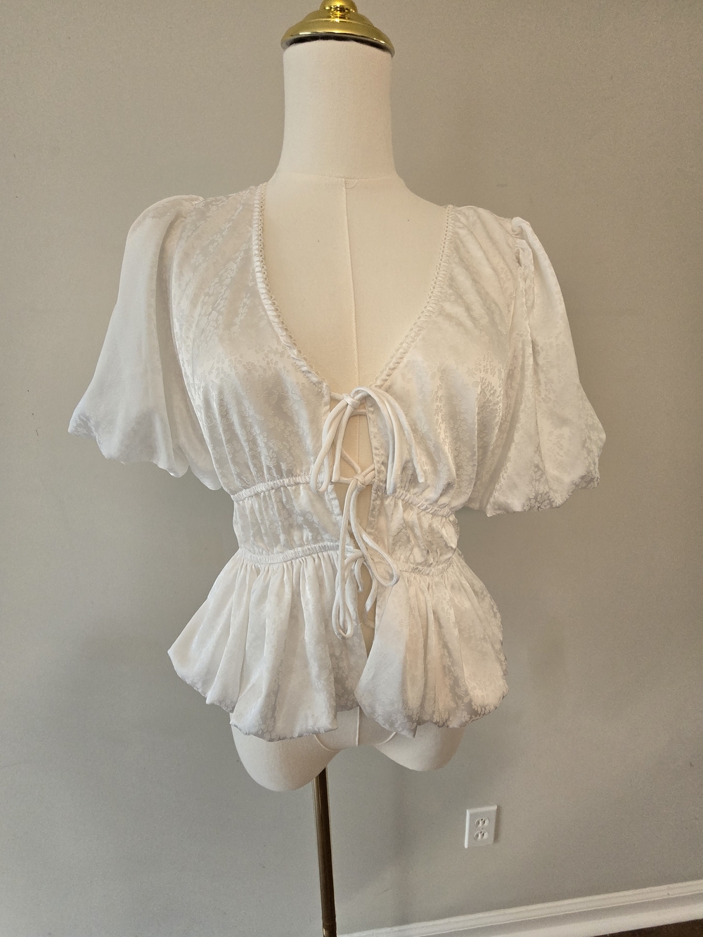 Astr White Lace-Up Peplum Top with Puff Sleeves
